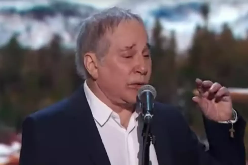 Paul Simon Makes Surprise Appearance at the Democratic National Convention