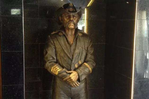 Lemmy Honored With Life-Size Statue at Rainbow Bar and Grill