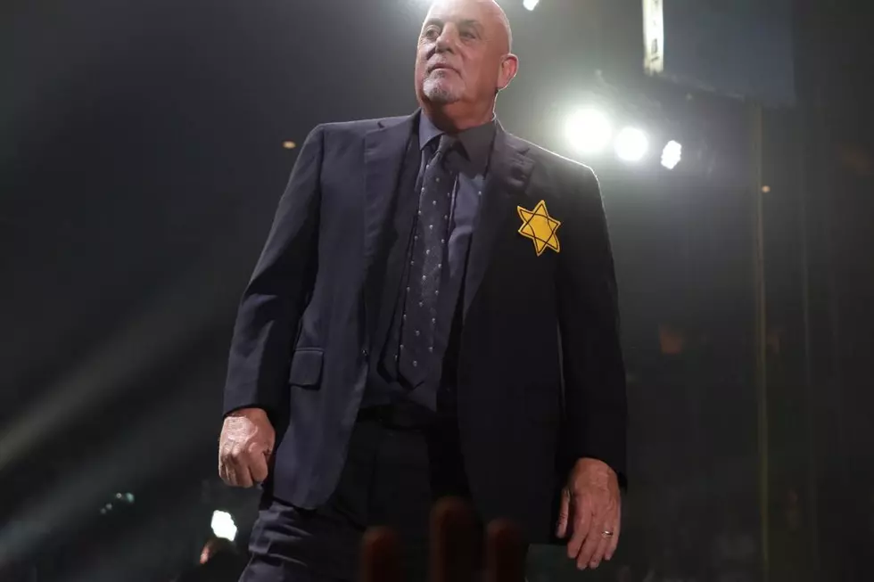 Billy Joel Dons Star of David Onstage, Says 'Goodbye' to Ousted Trump Officials