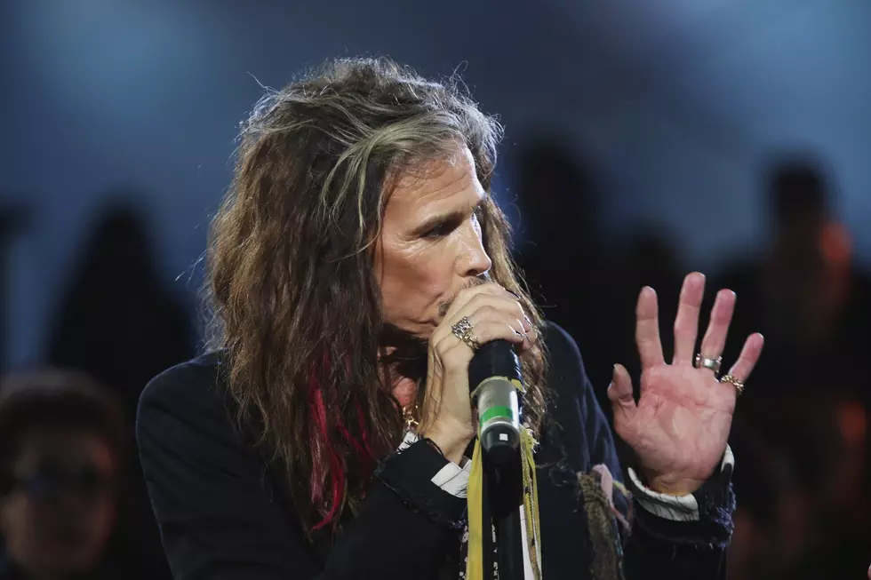 Watch Steven Tyler Return to Stage After Recent Medical Issues