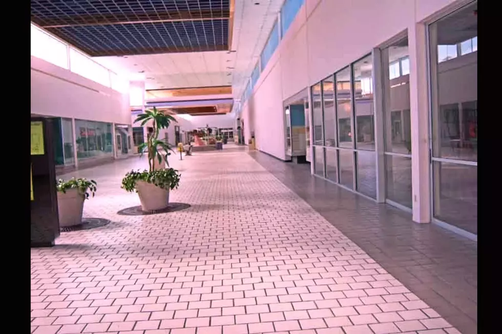 What Would Toto’s ‘Africa’ Sound Like Played in an Empty Mall?