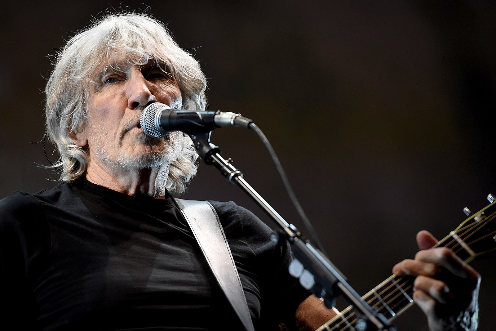 Roger Waters > Ultimate Classic Rock