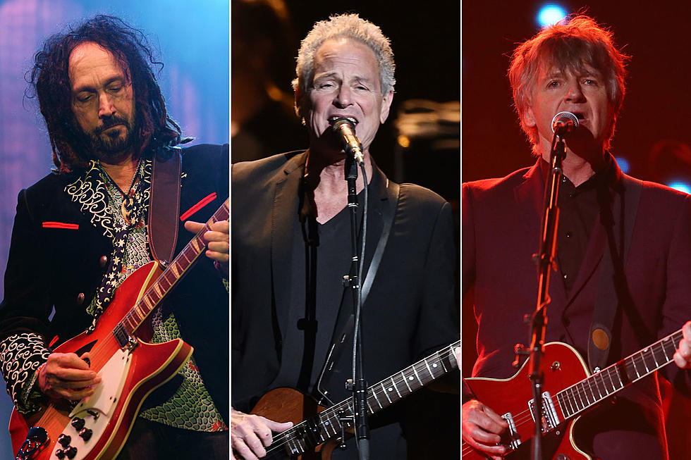 Lindsey Buckingham Leaves Fleetwood Mac, Mike Campbell Joins 