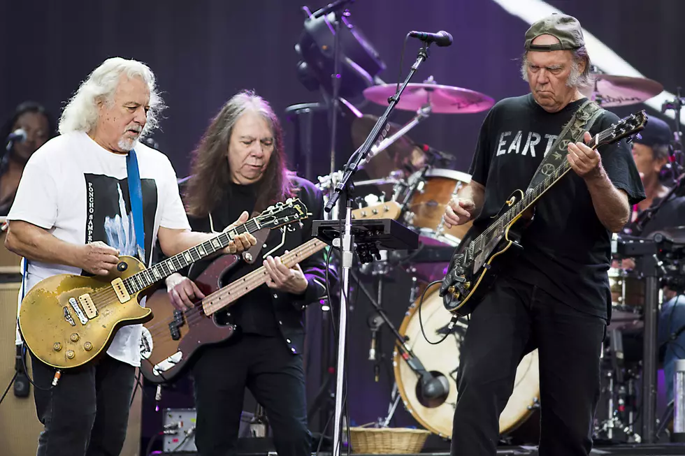 Neil Young and Crazy Horse Announce Return to Stage