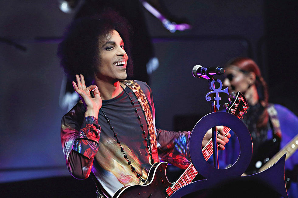 Prince’s Official Memoir to Be Published This Year
