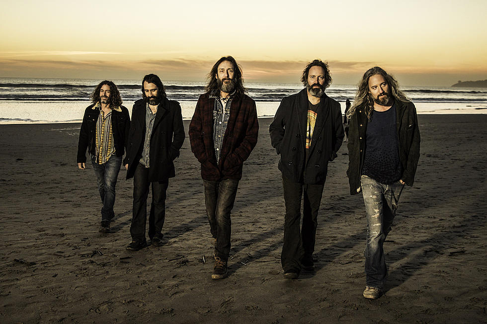 Hear Chris Robinson Brotherhood’s Record Store Day Live Track ‘Lazy Days': Exclusive Premiere