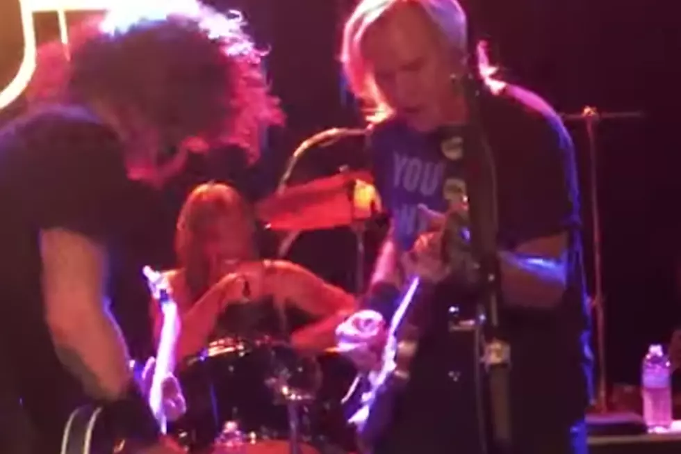 Watch the Foo Fighters Cover ‘Rocky Mountain Way’ With Joe Walsh