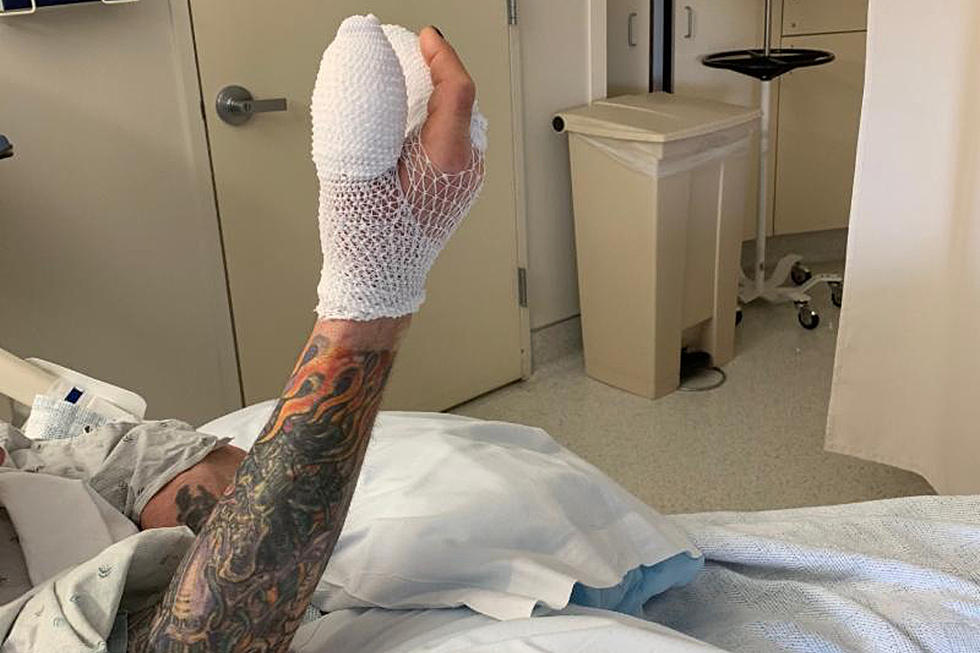 Infection, Hospitalization Force Ozzy Osbourne to Postpone Show