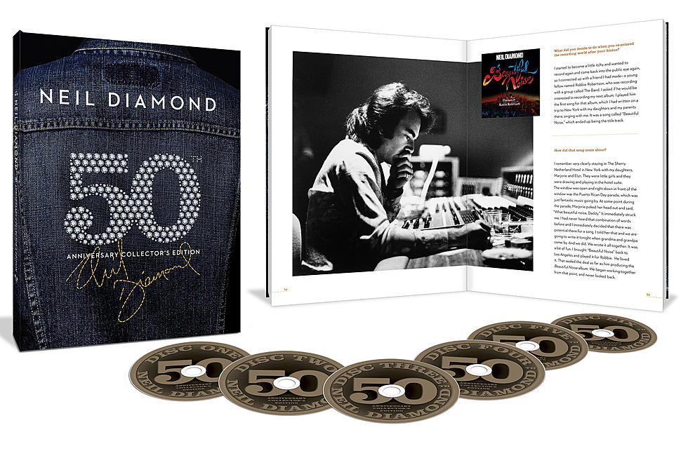 Neil Diamond Premieres ‘Moonlight Rider’ Video – Exclusive