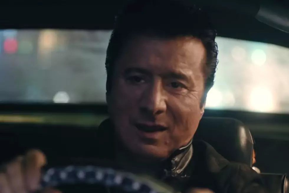 Watch Steve Perry’s Old-School Video for ‘We’re Still Here’