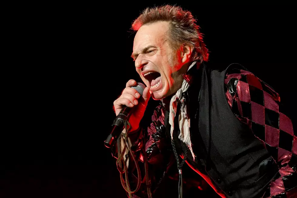 David Lee Roth 'Isolating' and Painting After Illness and Surgery