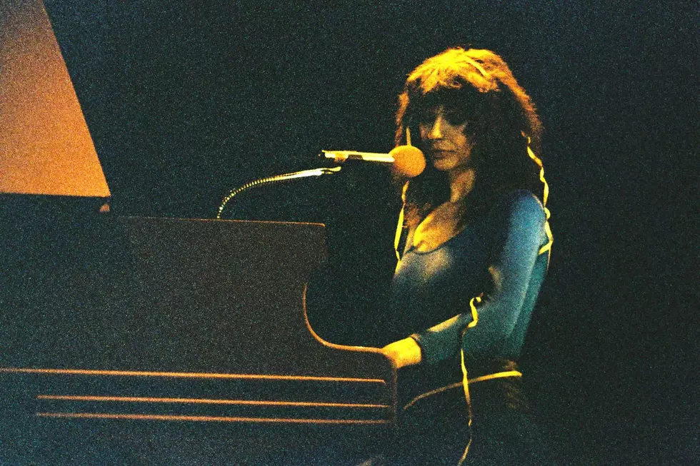 5 Reasons Kate Bush Should Be in the Rock and Roll Hall of Fame