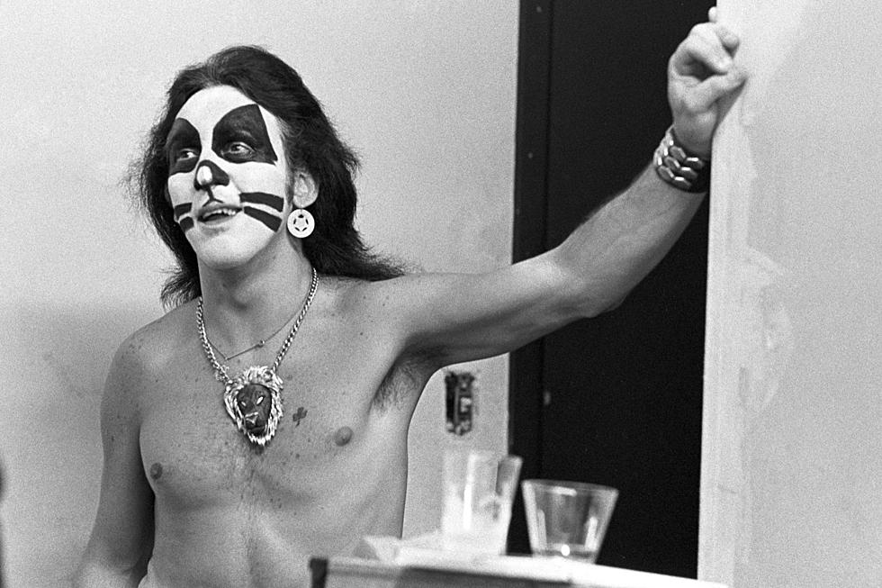 When a Solo Peter Criss Asked the World to See His Humanity
