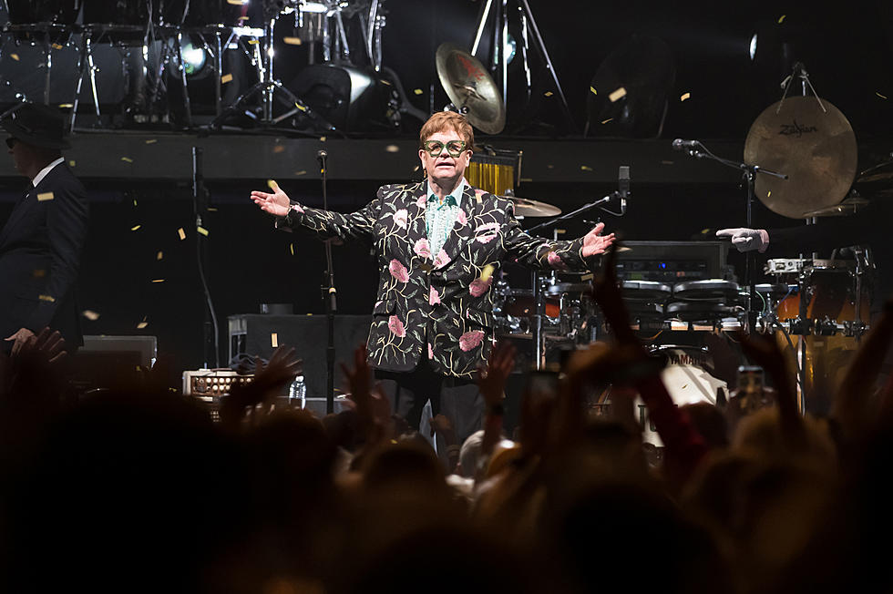Elton John Resumes Yellow Brick Road Tour: Set List and Photos