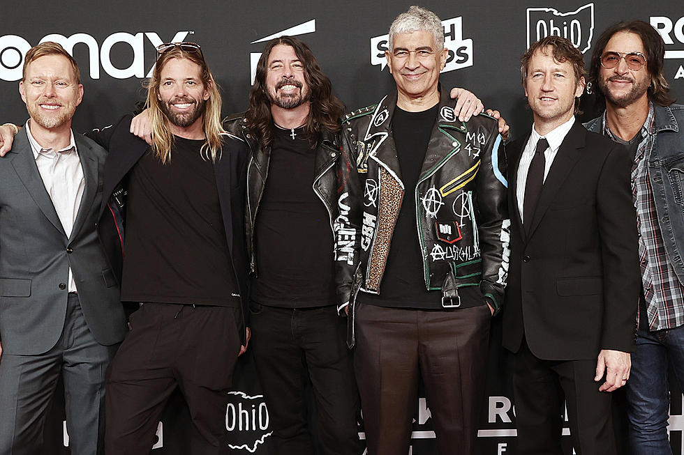 Dave Grohl Considered Fake Foo Fighters Breakup