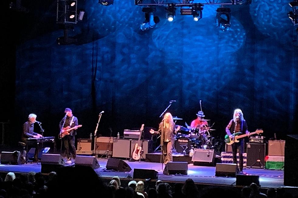 Patti Smith Belatedly Celebrates 75th Birthday in New York 