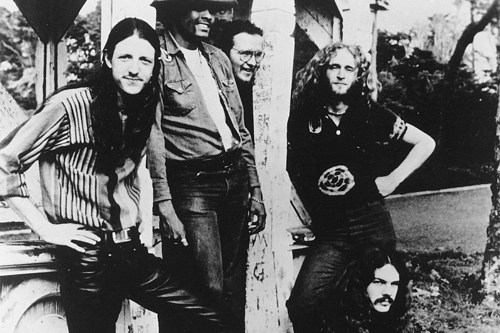 How the Doobie Brothers&#8217; Self-Titled Debut Showed Their Potential