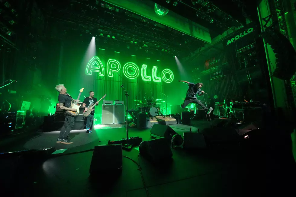 Pearl Jam Play New York City's Apollo Theater: Photos, Set List
