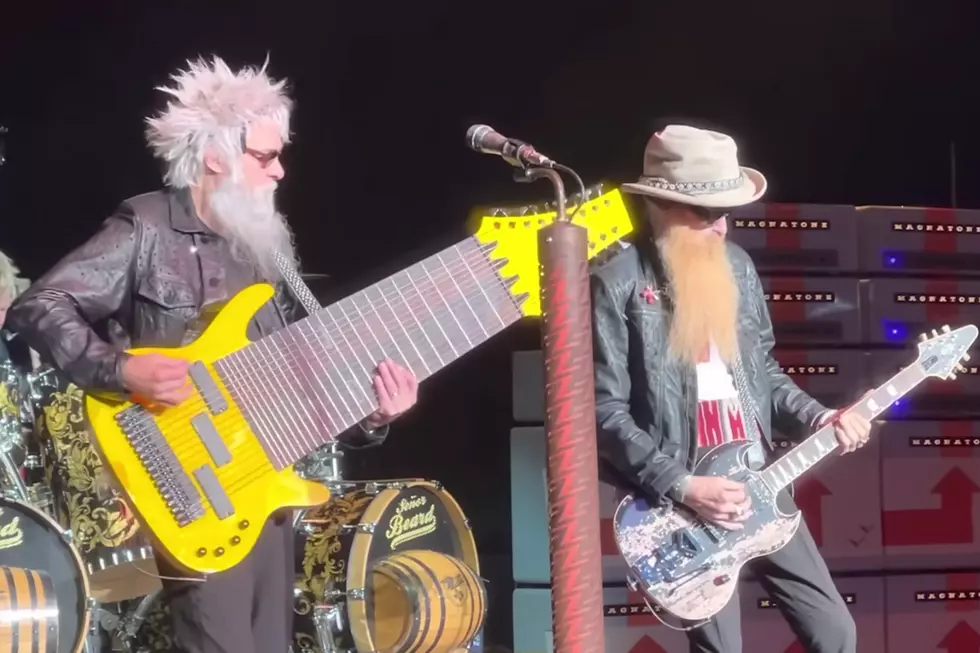 Here’s Why ZZ Top Just Performed With a Massive 17-String Bass