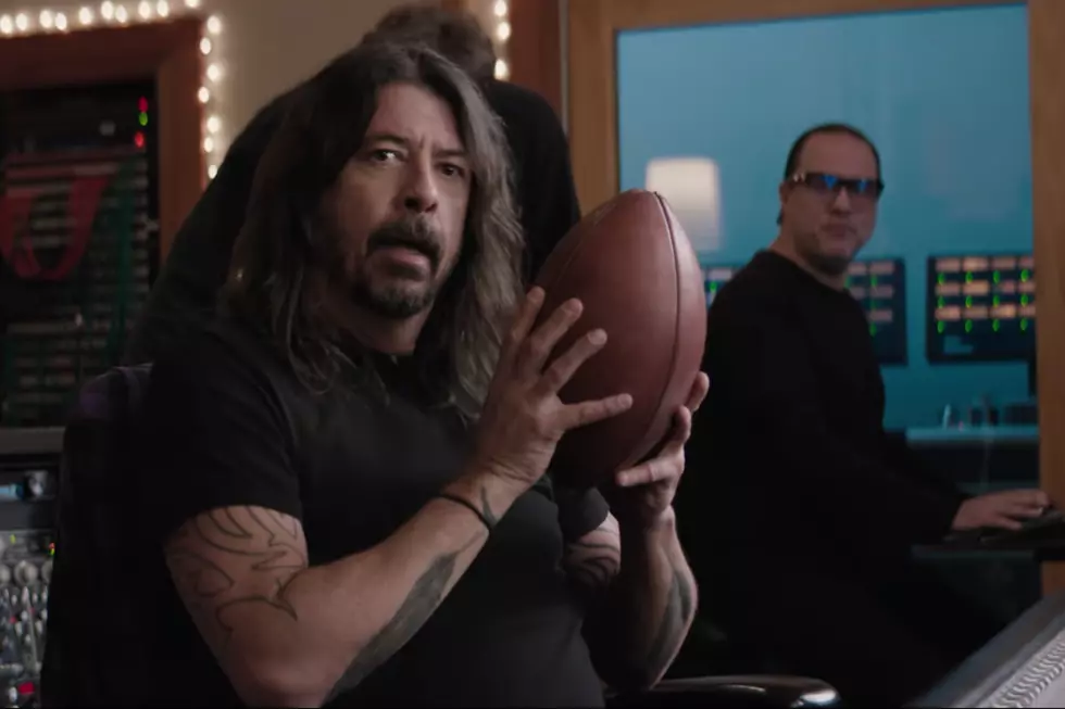 Dave Grohl Gives Thanks to Canada in Crown Royal Super Bowl Ad