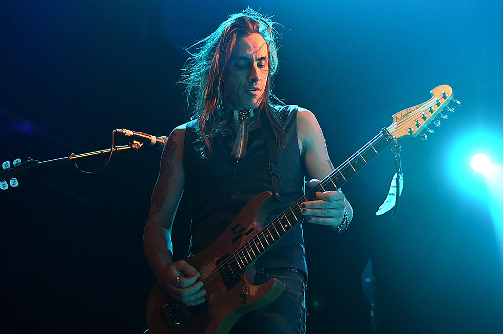 Hear Extreme’s Nuno Bettencourt Guest With an Orchestra and Choir