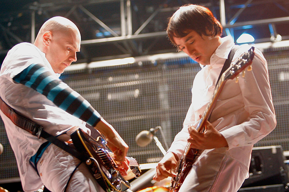 Smashing Pumpkins’ Guitarist Quits After 16 Years With the Group