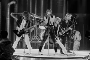 How Def Leppard ‘Joined the Big Leagues’ With ‘Pyromania’
