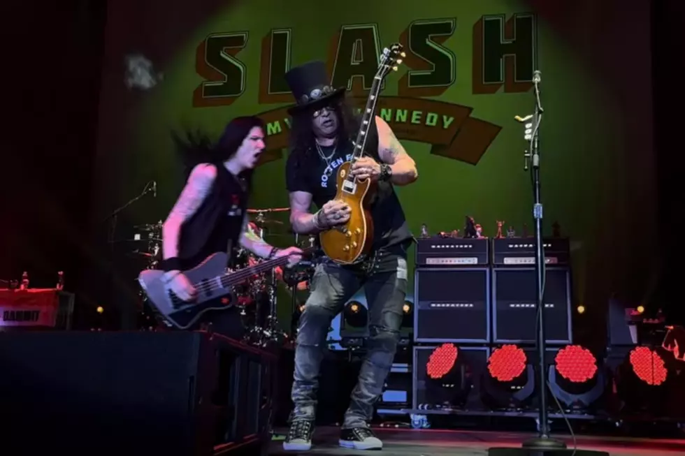 Watch Slash Tear Through Guns N’ Roses Deep Cut ‘Perfect Crime’