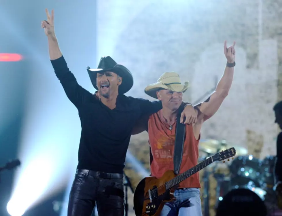 Tim McGraw Gives Houses To Veterans