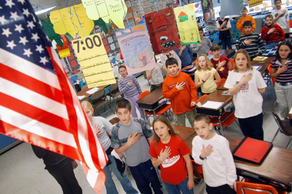 Texas School Says it’s Against the Law Not to Stand For the Pledge
