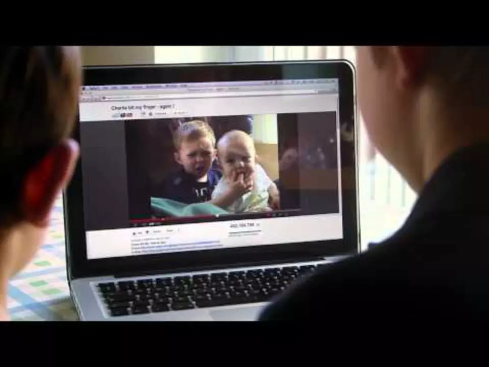 ‘Charlie Bit My Finger’ Kids Star in Ragu Commercial [Video]