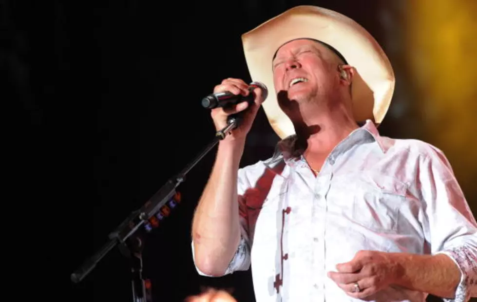 Tracy Lawrence in Concert