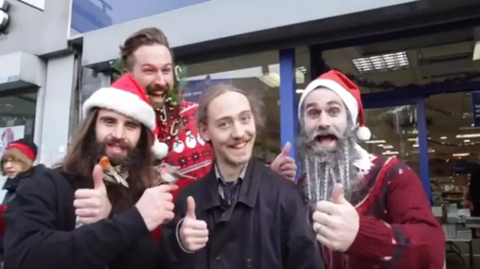 Putting Ornaments in Your Beard May Be the New Trend This Christmas