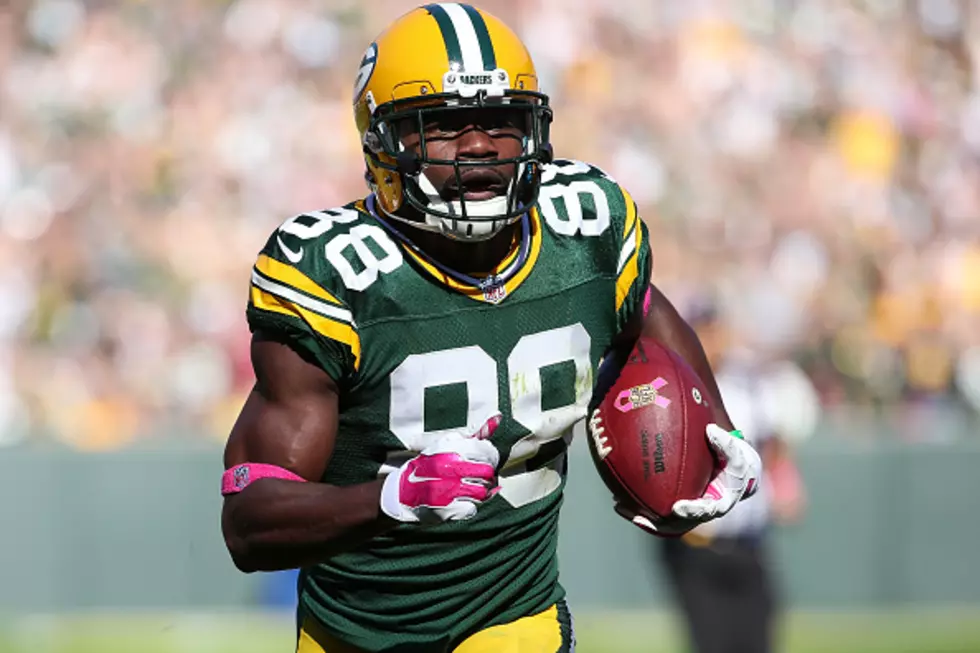 Packers Kick Returner Ty Montgomery Exploits NFL Rule Book Flaw To His Advantage [Video]