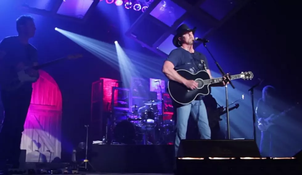 Celebrate The Marine’s 241st Birthday With Trace Adkins’ ‘Semper Fi’ [Video]
