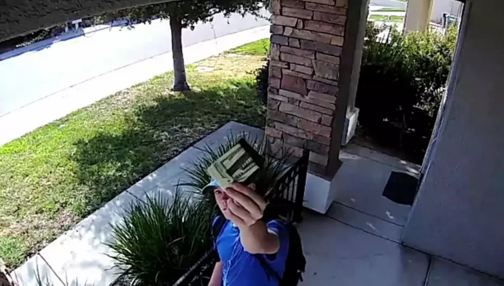 Surveillance Video Captures Teen Returning Wallet Stuffed With $1,500 In Cash [Video]