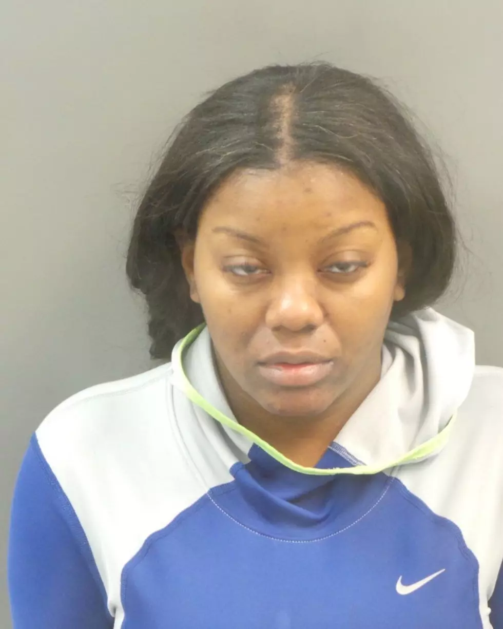 Woman Tried to Steal Frying Pan From Ikea By Hiding It In Back of Her Yoga Pants