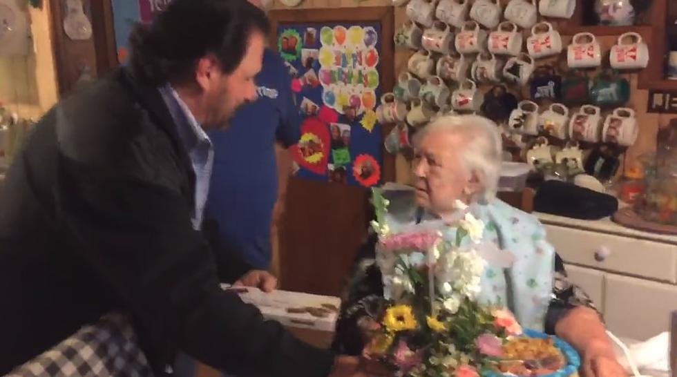 Jo-El Sonnier Serenades 104-Year-Old Woman For the Sweetest Valentine’s Day Ever [Video]