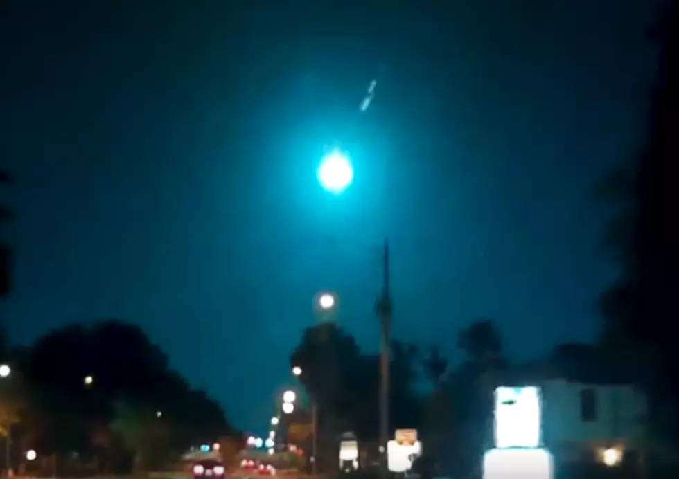 Massive Meteor Lights Up Nighttime Sky In Florida [Video]