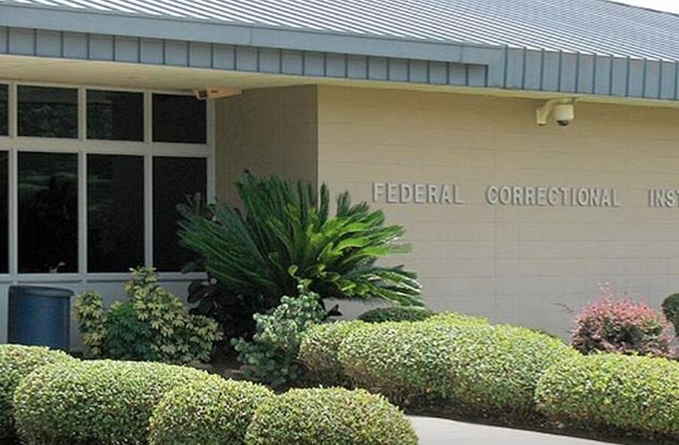 Warden of Oakdale FCC Abruptly Retires and is Reassigned
