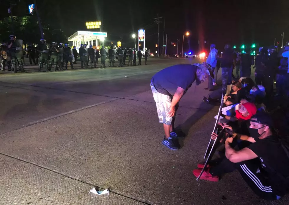 After Peaceful Start to Protest, Baton Rouge Deputies Forced to Line Streets in Riot Gear