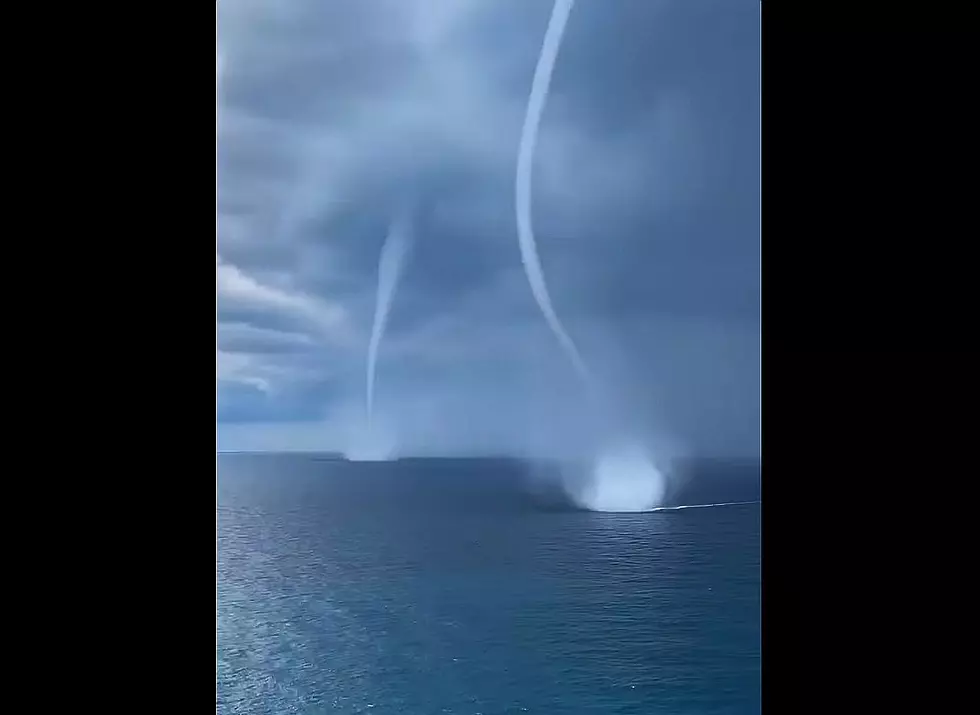 Incredible Waterspouts in the Gulf of Mexico [Video]