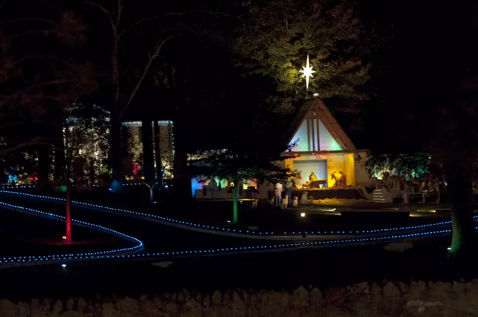 Watch the Annual Christmas Lighting Ceremony at Graceland