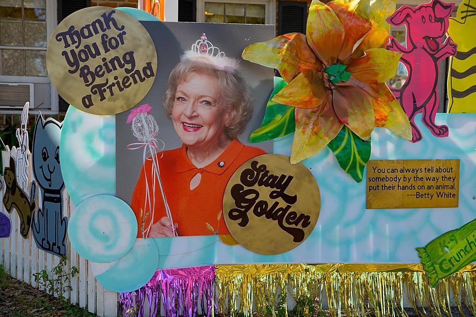 Krewe of House Floats in NOLA Paying Tribute to Betty White