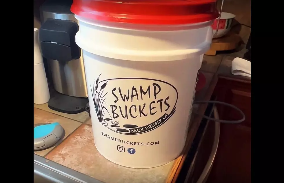 Louisiana Swamp Buckets Let You Boil Seafood Anywhere Without Propane