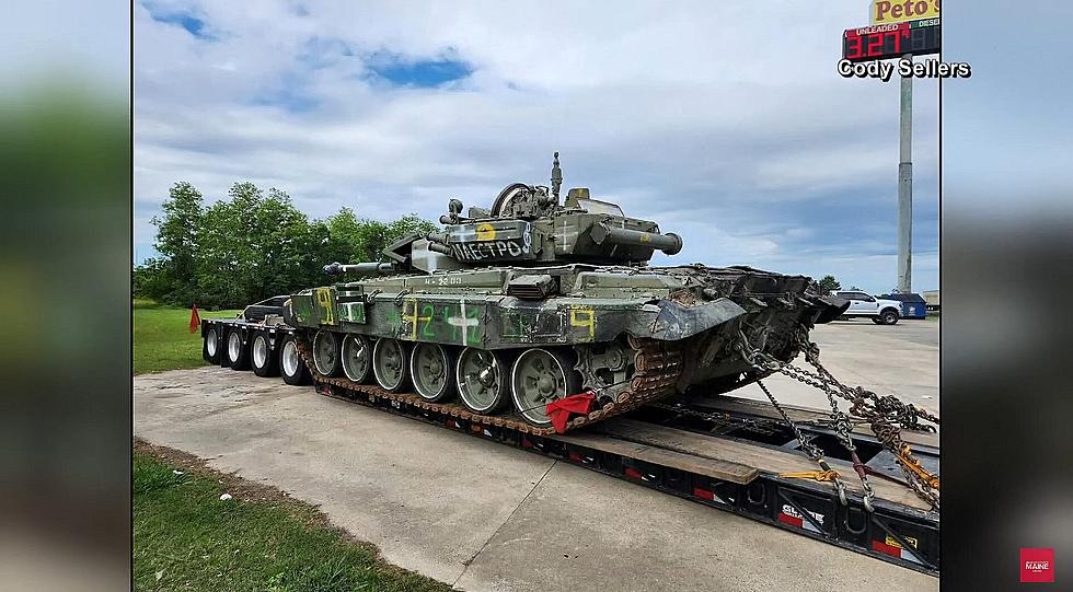 Russian Tank Captured by Ukraine Mysteriously Pops Up at Louisiana Restaurant