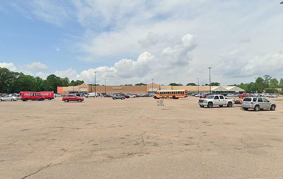 Louisiana Walmart Employee Arrested, Accused of Giving Away Thousands of Dollars Worth of Merchandise
