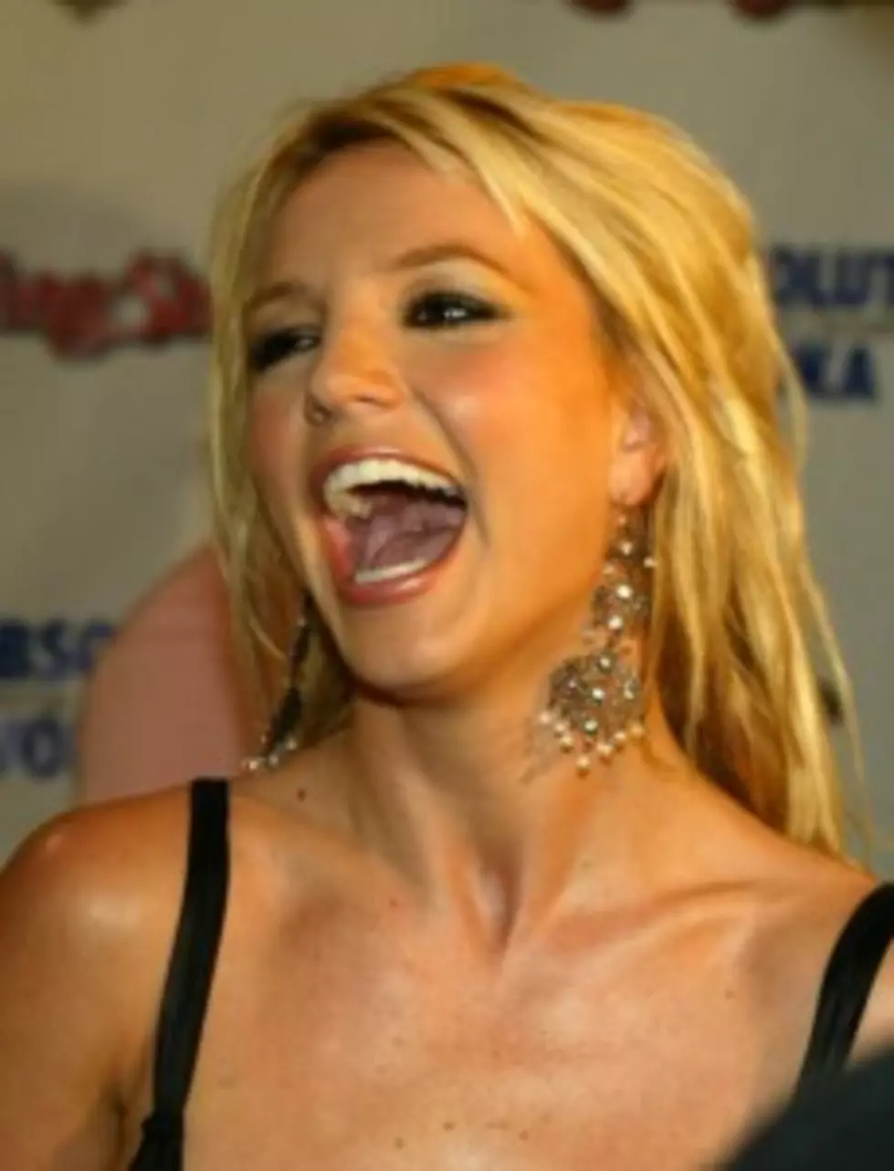 Britney Spears Denies Poor Hygiene, Drugs, And Farting