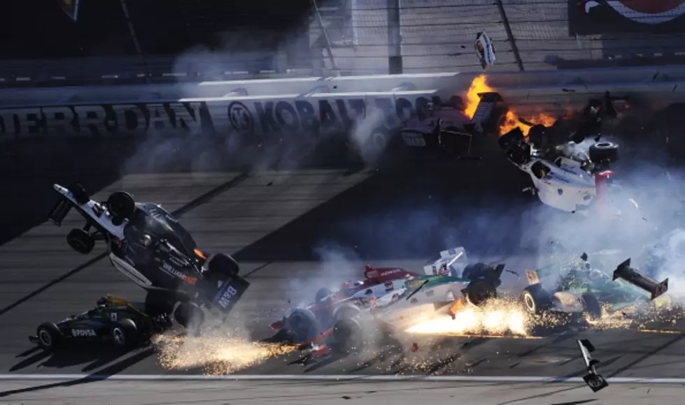 Dan Wheldon Dies In Major Car Crash At Las Vegas Motor Speedway [VIDEO]