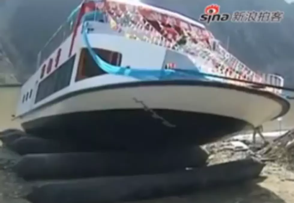 Chinese Boat Launch MAJOR FAIL [VIDEO]